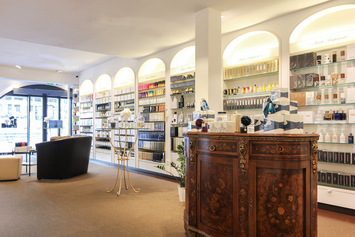 Jebe Parfümerie Friseurbedarf Hamburg Altstädter Straße Hamburg ZEGG Parfum & Kosmetik : ZEGG Hotels & Stores